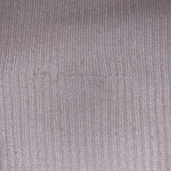 ✨WOMEN’S WHITE FOREVER21 TURTLENECK SWEATER ✨ - Picture 3 of 6